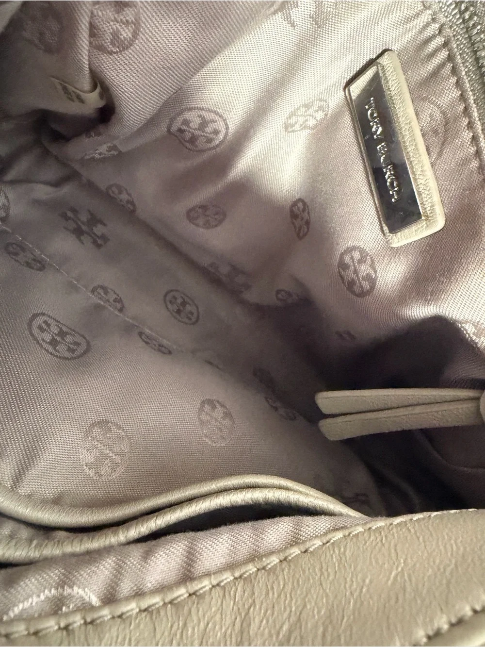 Tory Burch Fleming Quilted Leather Chain Shoulder Bag | Taupe Gray